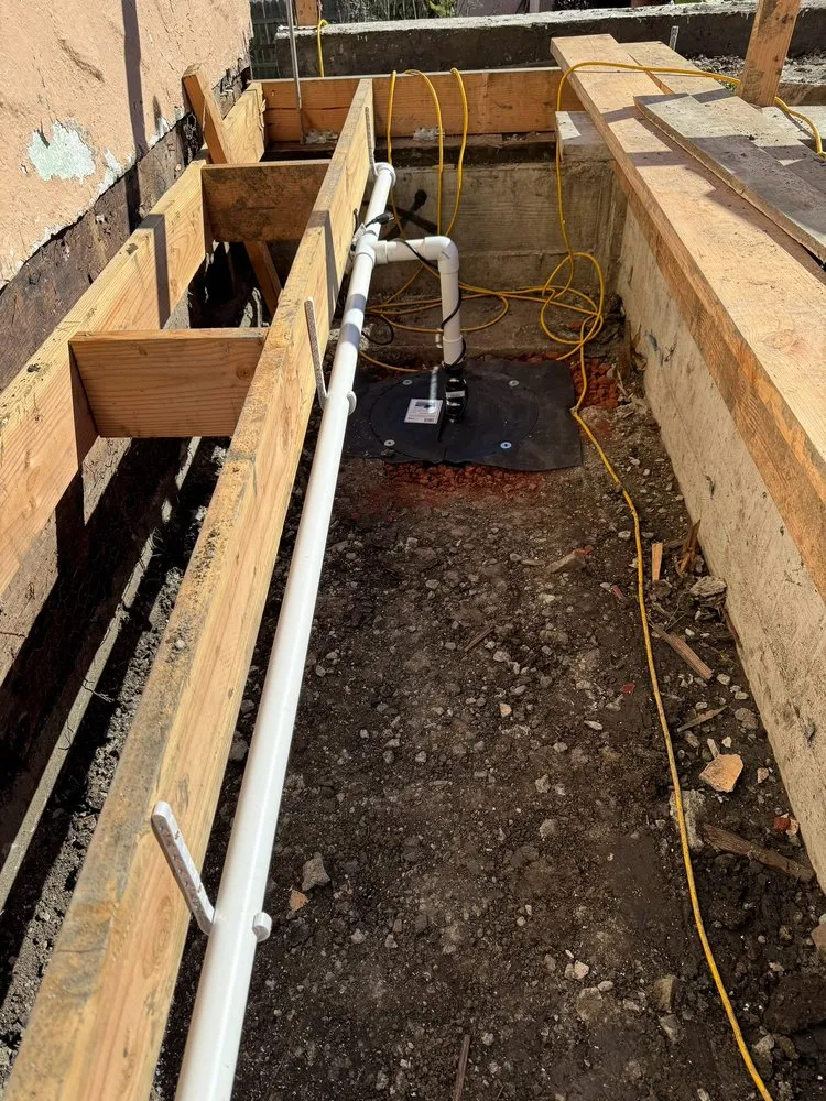 Slide of Under The House Moisture Specialist