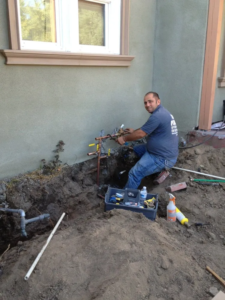 Professional emergency plumbing for homes in Sun Valley, CA by Unique Rooter & Plumbing