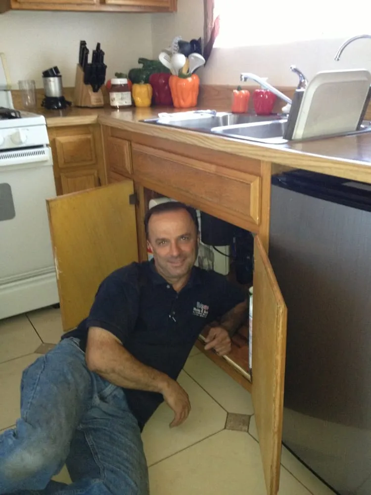 Emergency emergency plumbing in Sun Valley, CA by Unique Rooter & Plumbing