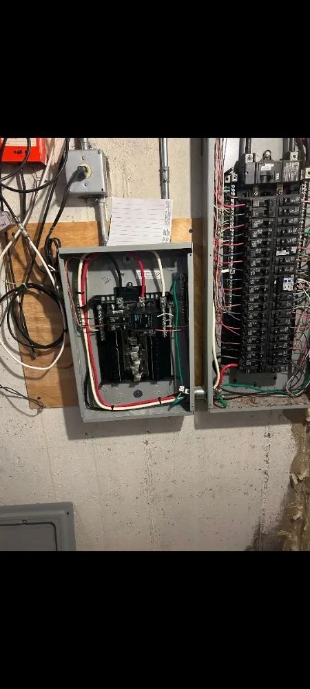 Slide of United Electrical Service