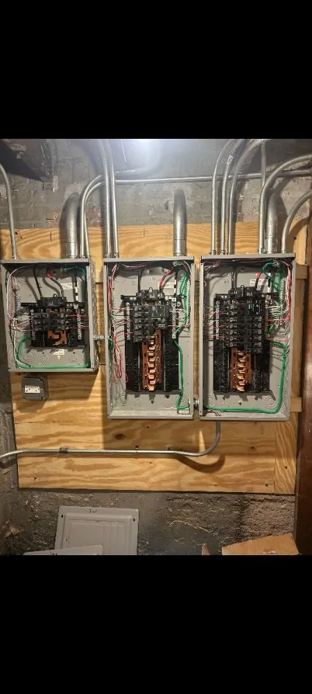 Slide of United Electrical Service