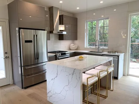 United Plumbing Contractors Logo