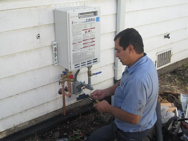 Top-rated plumbing repair experts serving Santa Monica, CA - United Plumbing Heating Air Electric