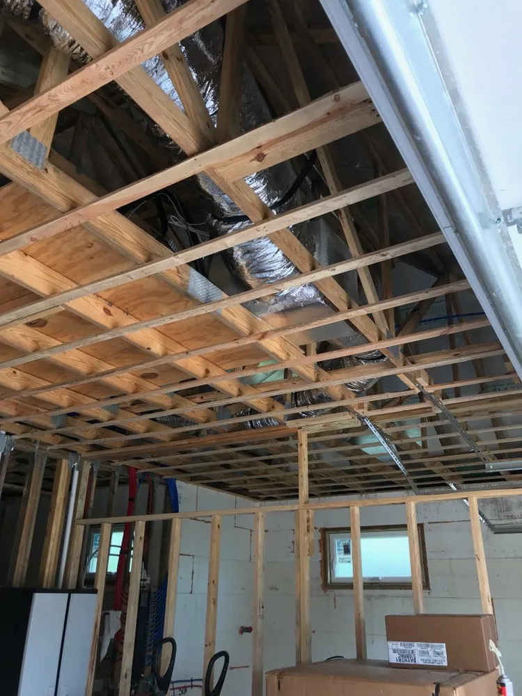 Slide of Universal Air Conditioning & Plumbing