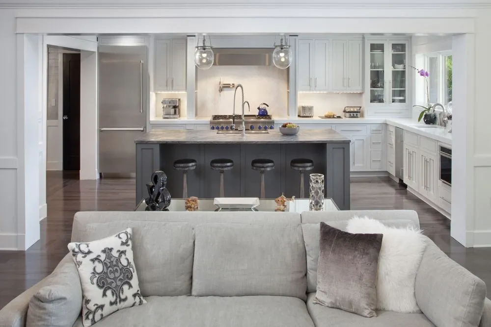 Emergency leak detection for homes in Calabasas, CA by Universal Appliance And Kitchen Center