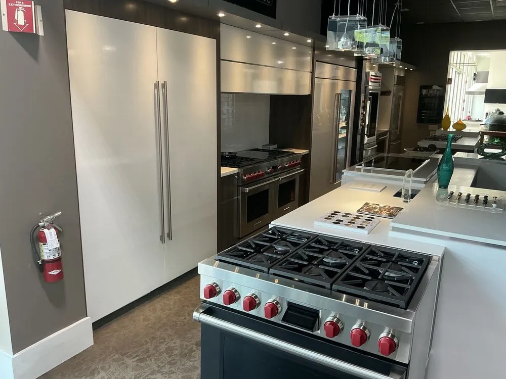 Slide of Universal Appliance And Kitchen Center