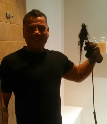 Universal Drain Logo