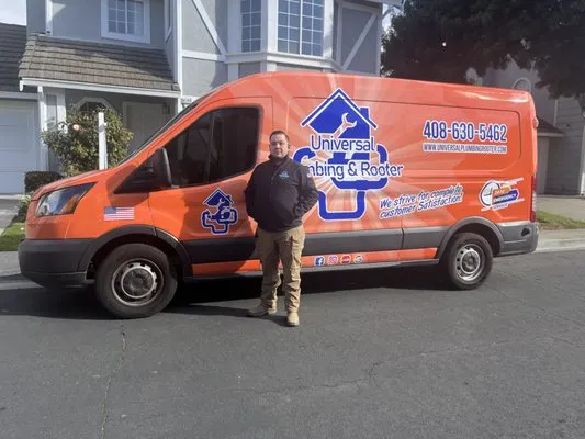 Universal Plumbing and Rooter Logo