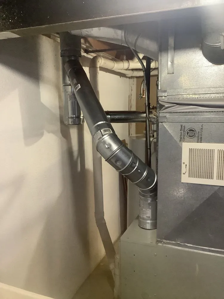 Emergency emergency plumbing in Clinton Township, MI by Universal Plumbing and Sewer