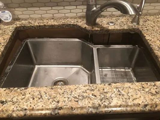 Unlimited Plumbing & Piping Logo