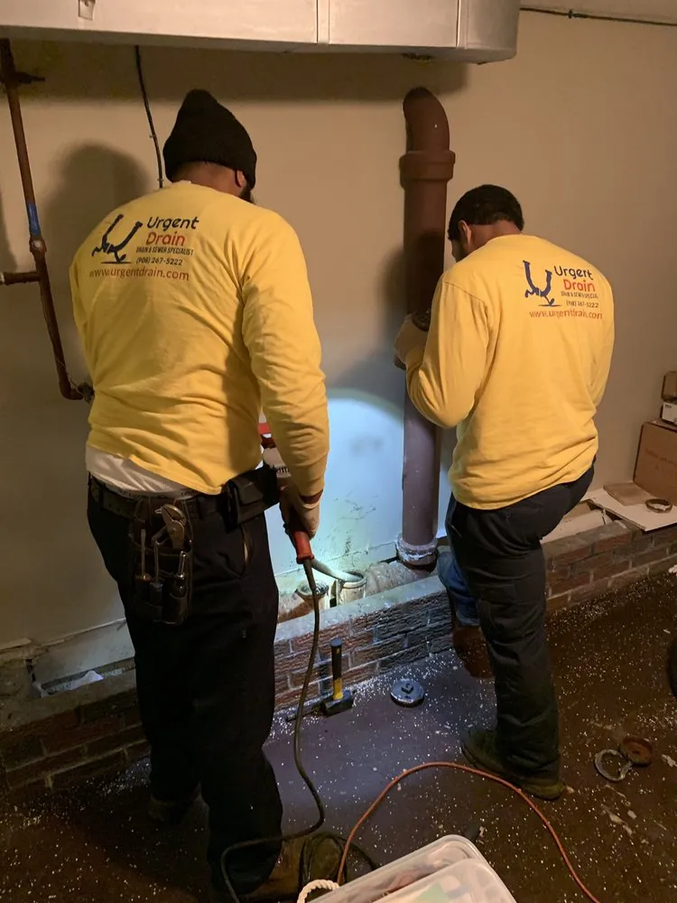 Slide of Urgent Drain & Plumbing