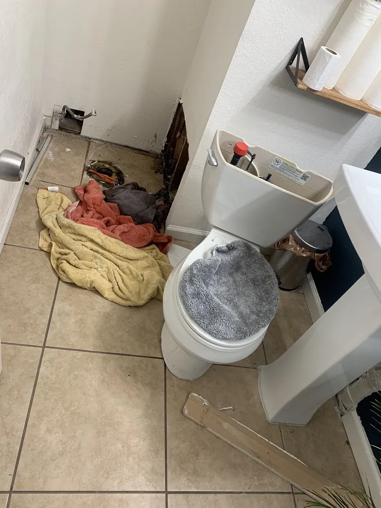 Slide of Urgent LA Plumbing