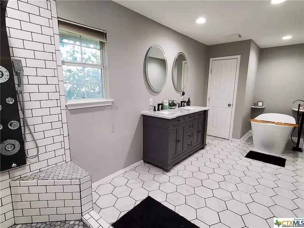 Slide of US Veterans Remodeling