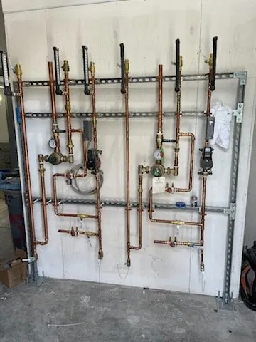 Slide of V & R Mechanical