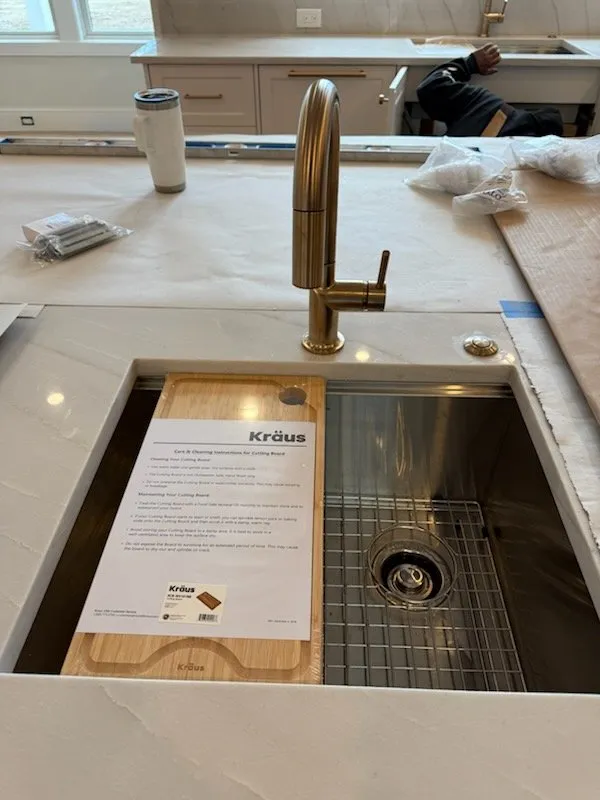 Slide of V & R Mechanical