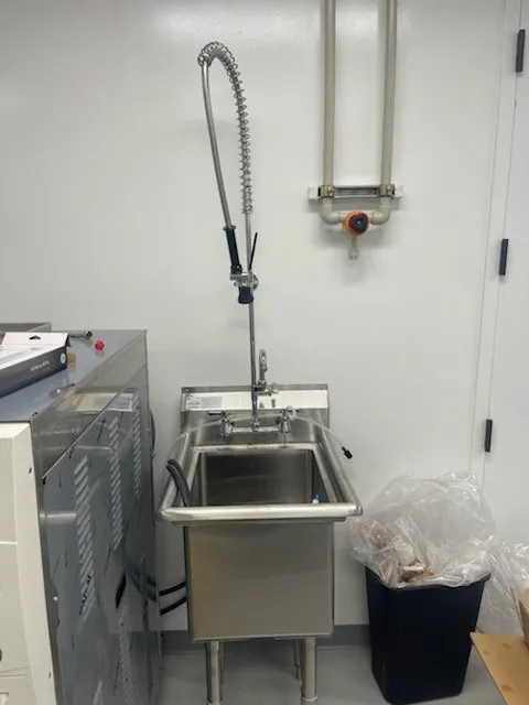 Slide of V & R Mechanical