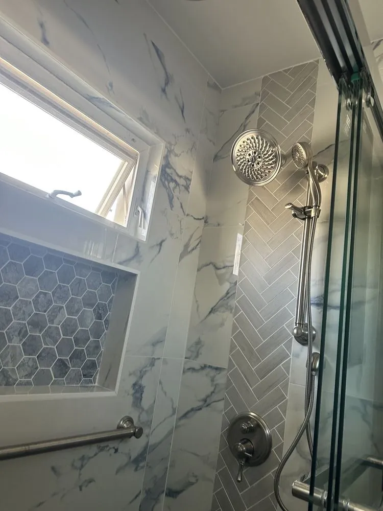 Slide of V and R Home Improvement