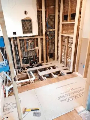 V. ISA General Construction Contracting Logo