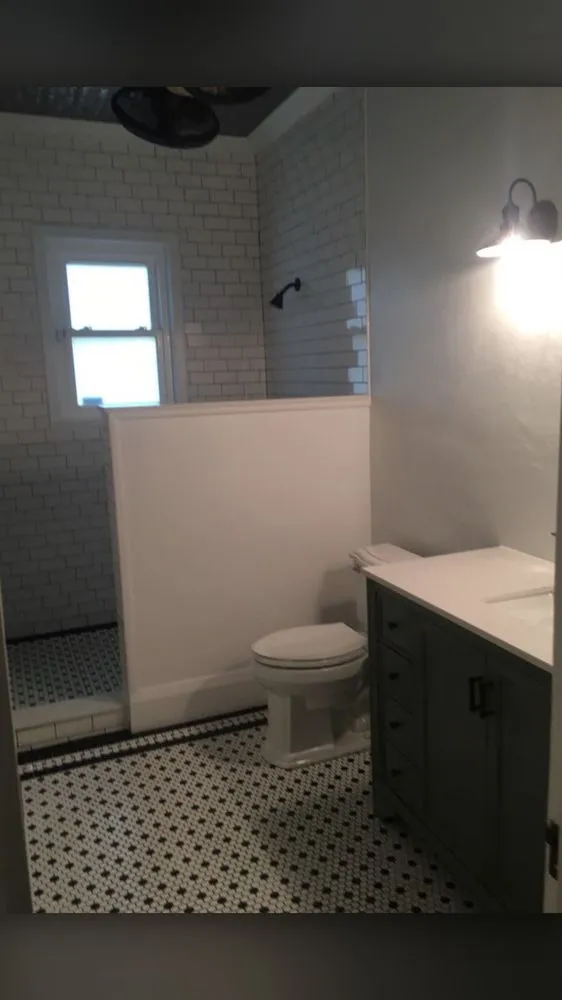 Slide of Valencia Plumbing