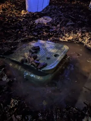 VALUE PLUMBING COMPANY Logo