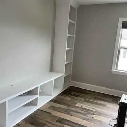 Slide of Vanegas Handyman