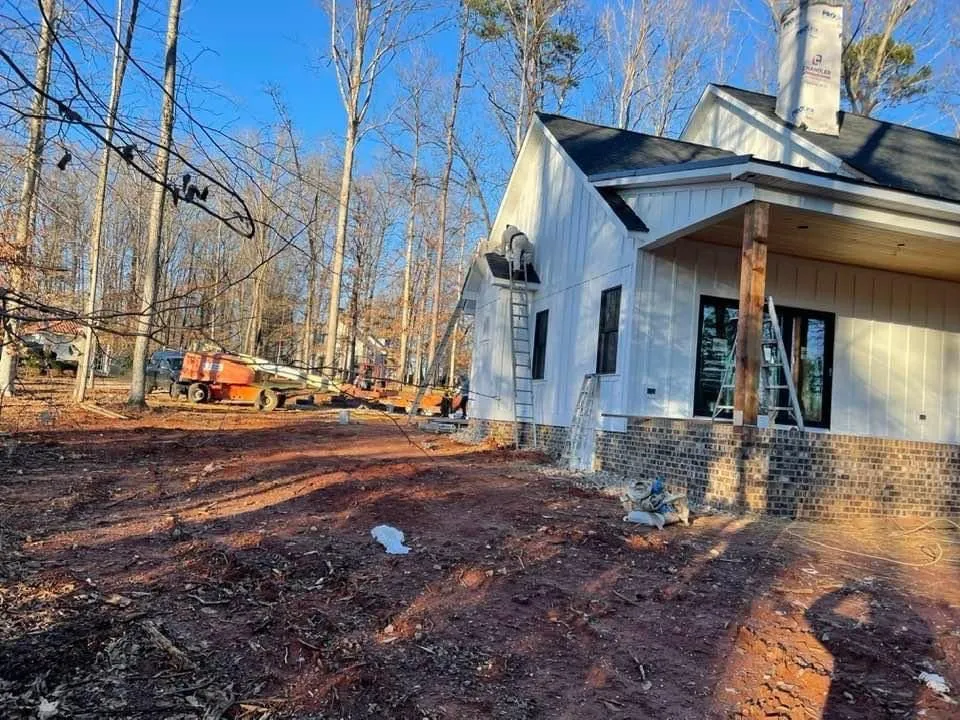 Slide of Vanegas Handyman