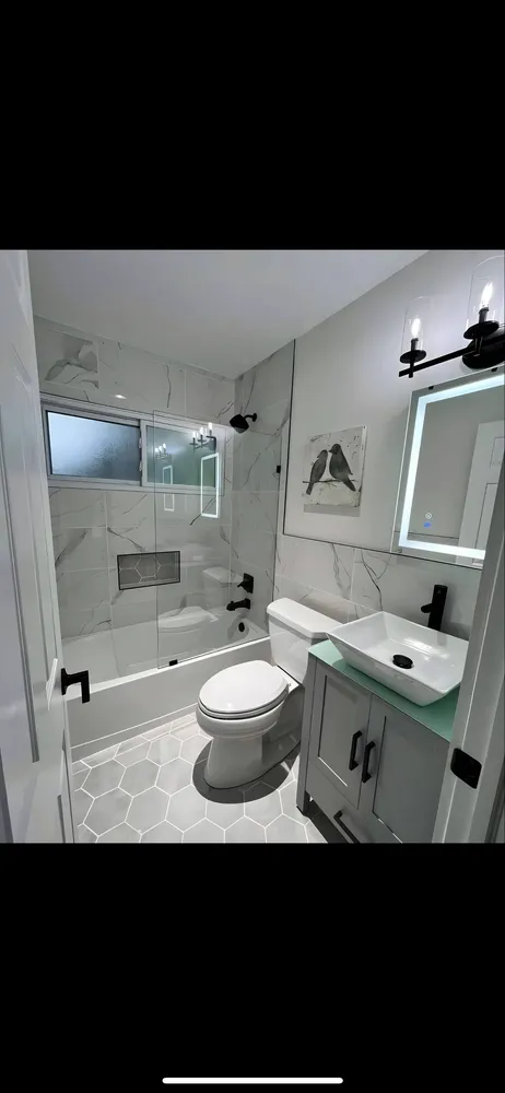 Slide of Vargas Construction & Remodeling