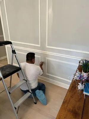 Vargas Construction & Remodeling Logo