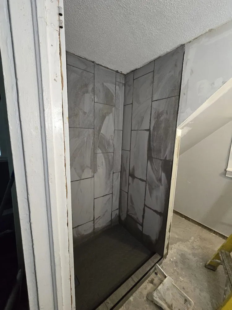 Slide of Vargas Home Construction