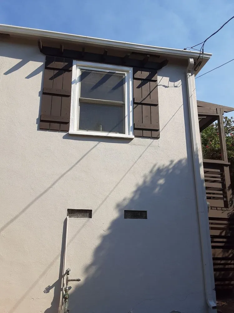 Slide of Vargas Wood Works