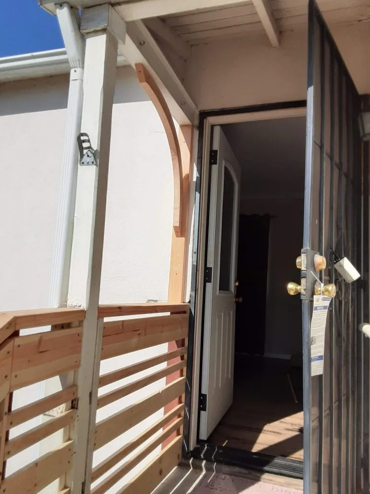 Slide of Vargas Wood Works