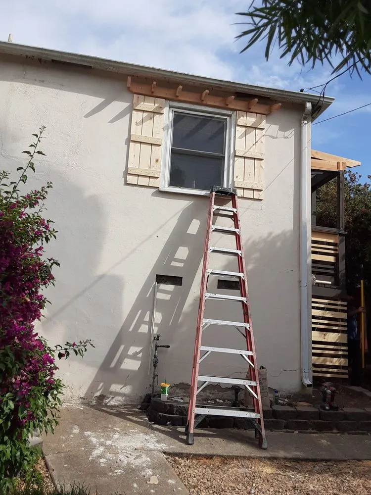 Slide of Vargas Wood Works