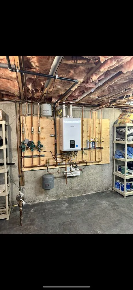 Professional water heater service service in Lindenhurst, NY - Vario Plumbing and Heating