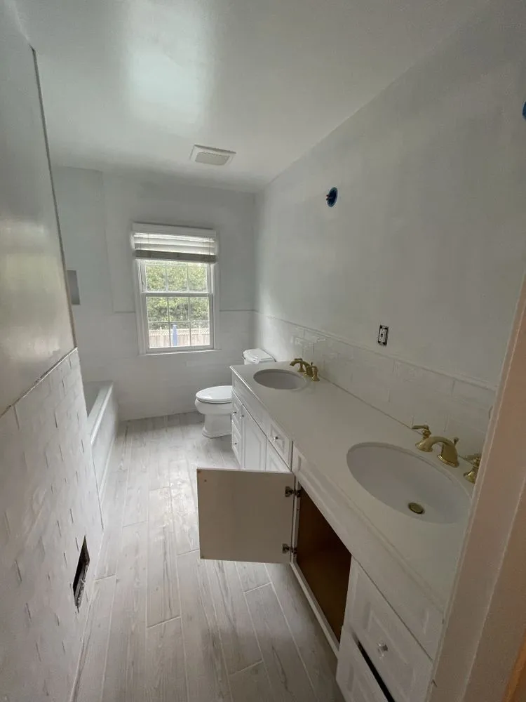 Slide of Vasquez Remodeling DMV