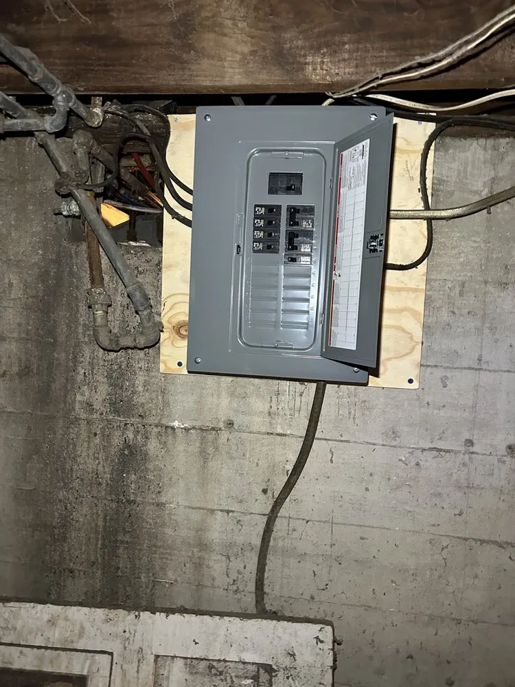 Slide of Vaughn Restorations