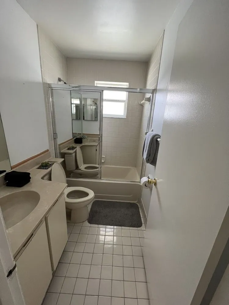 Slide of V&B Remodeling