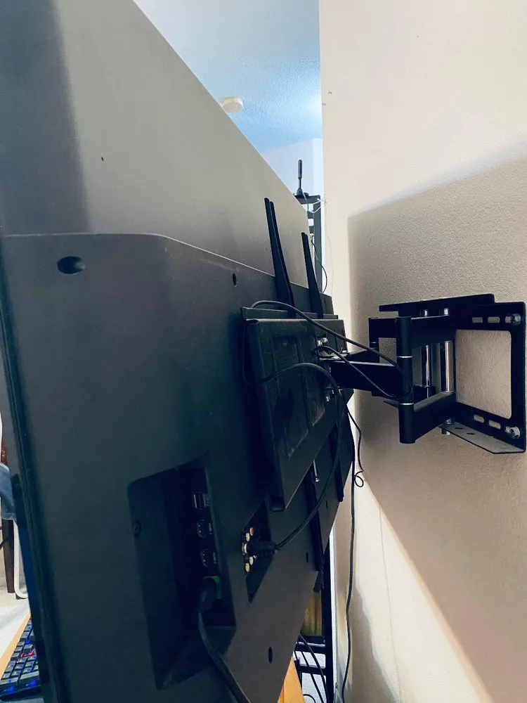 Slide of Vegas Born Handyman Services