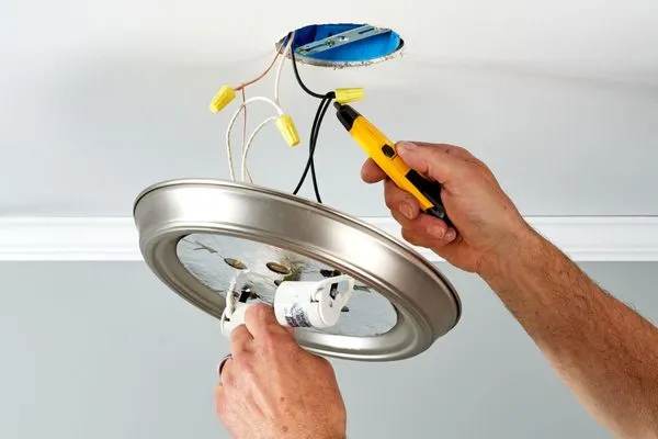 Vegas Born Handyman Services Logo