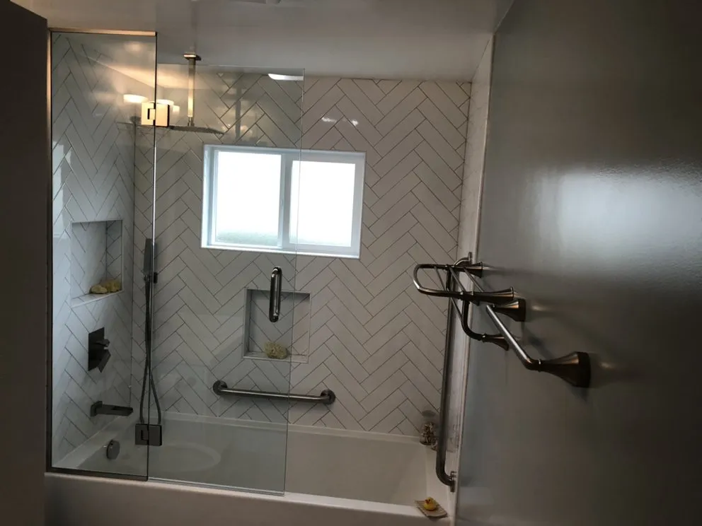 Slide of Velasquez Construction