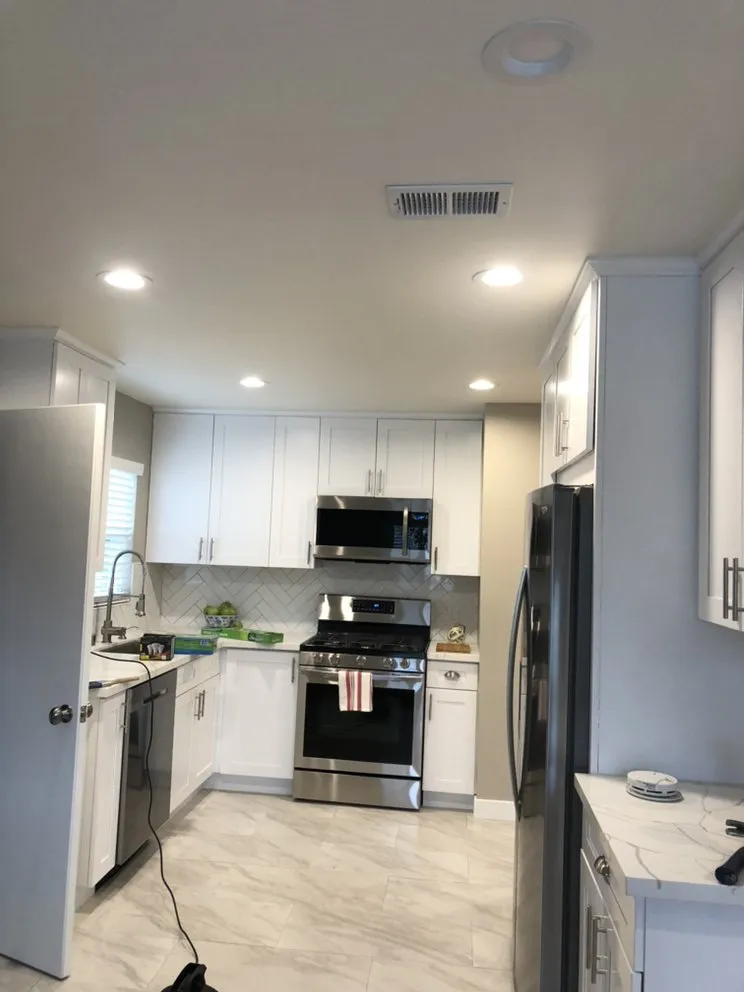 Slide of Velasquez Construction