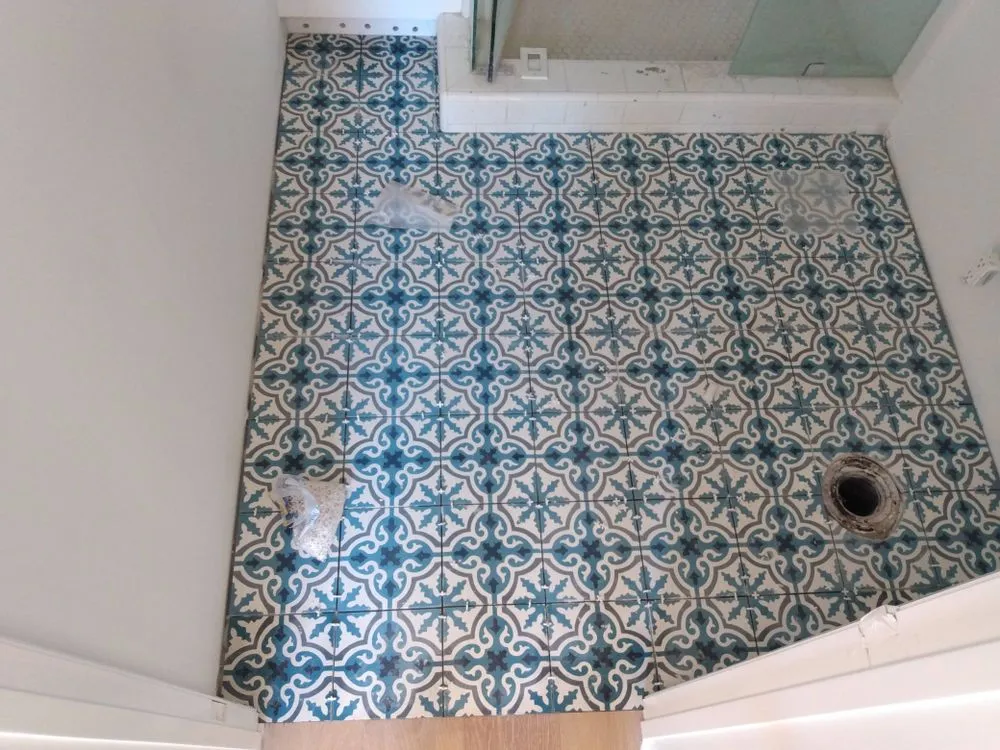 Slide of Veliz Remodeling