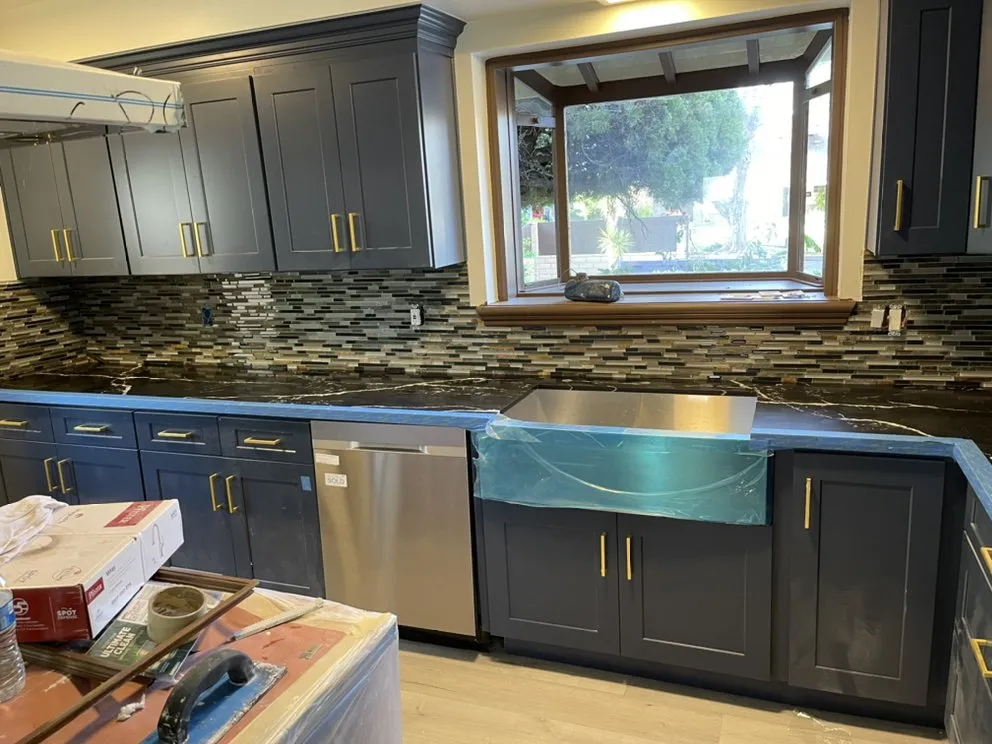 Slide of Veliz Remodeling