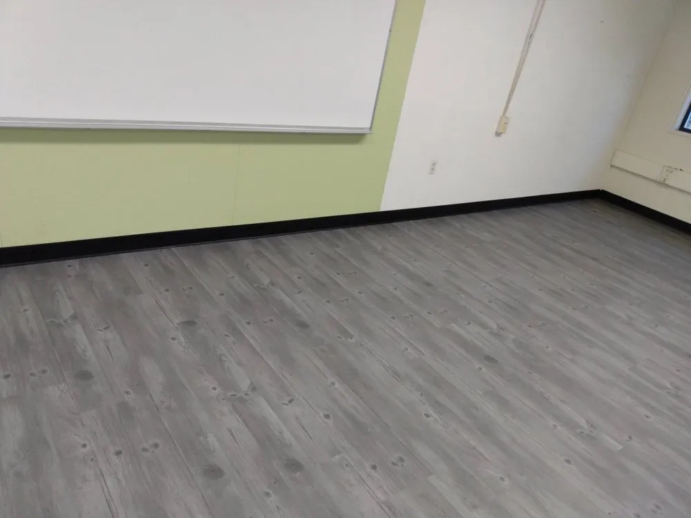 Slide of Veliz Remodeling