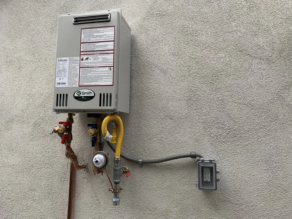 Expert water heater service experts serving Reseda, CA - Velmor Construction