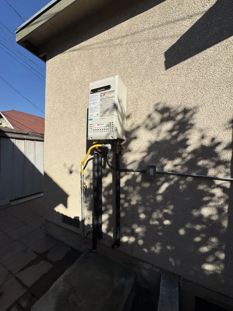 Reliable leak detection in Reseda, CA by Velmor Construction