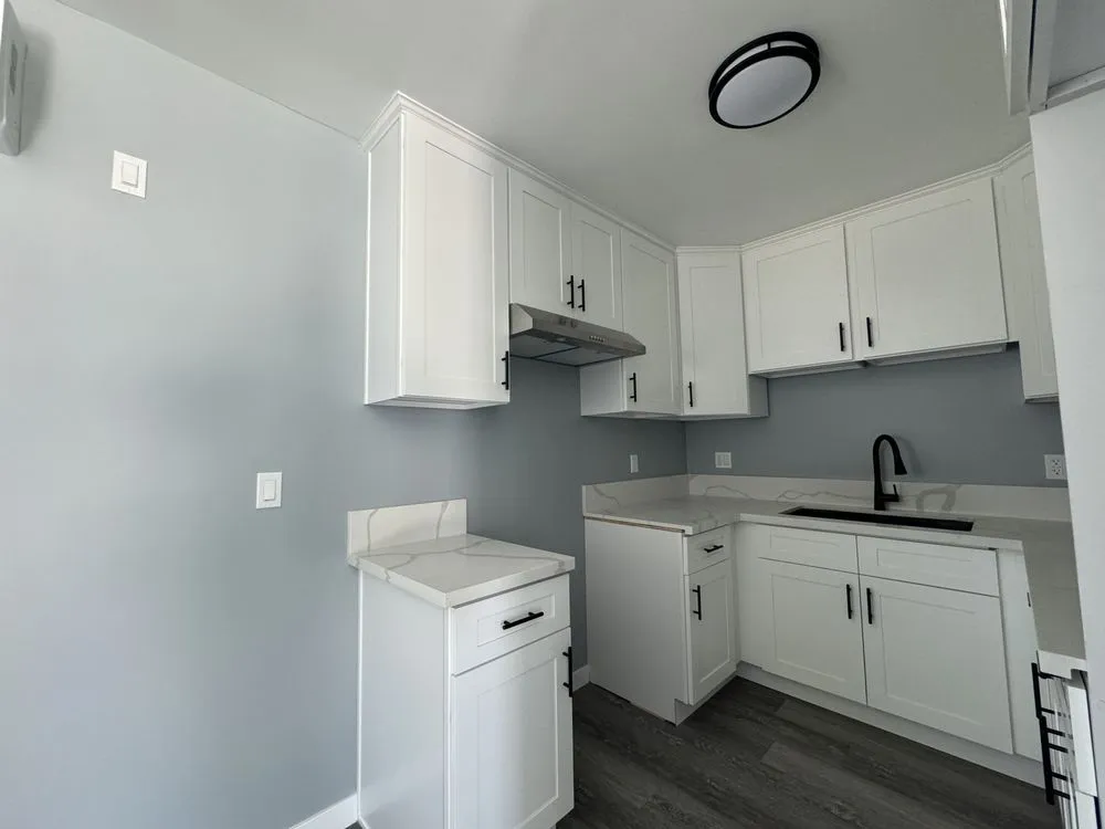 Emergency leak detection service in Reseda, CA - Velmor Construction