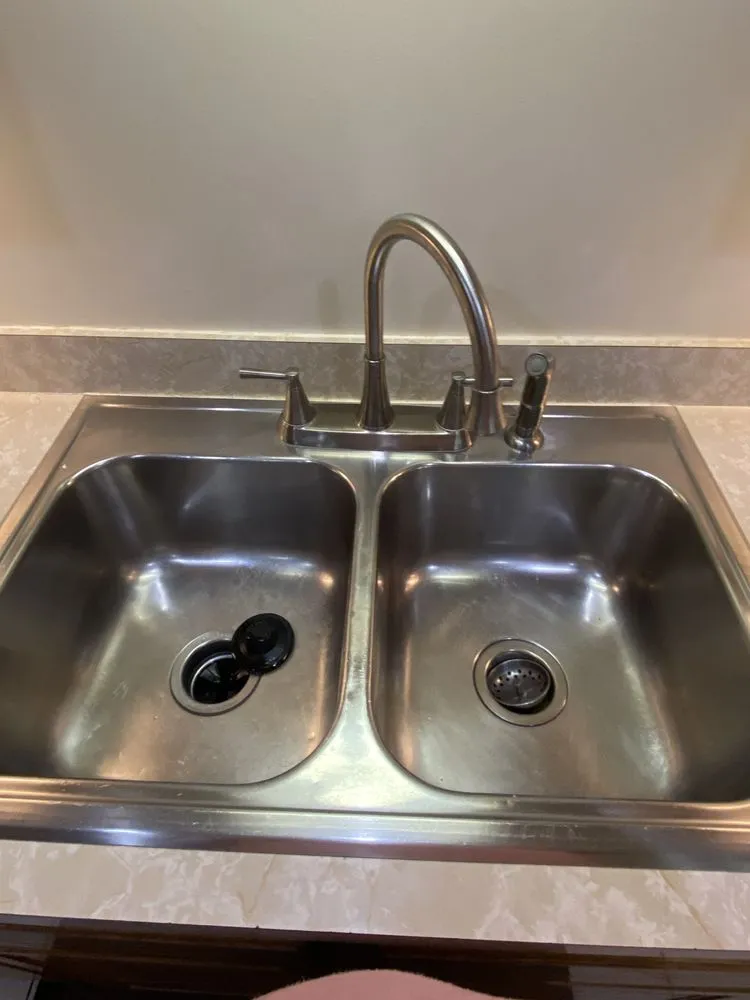 Slide of Velásquez Cleaning Company