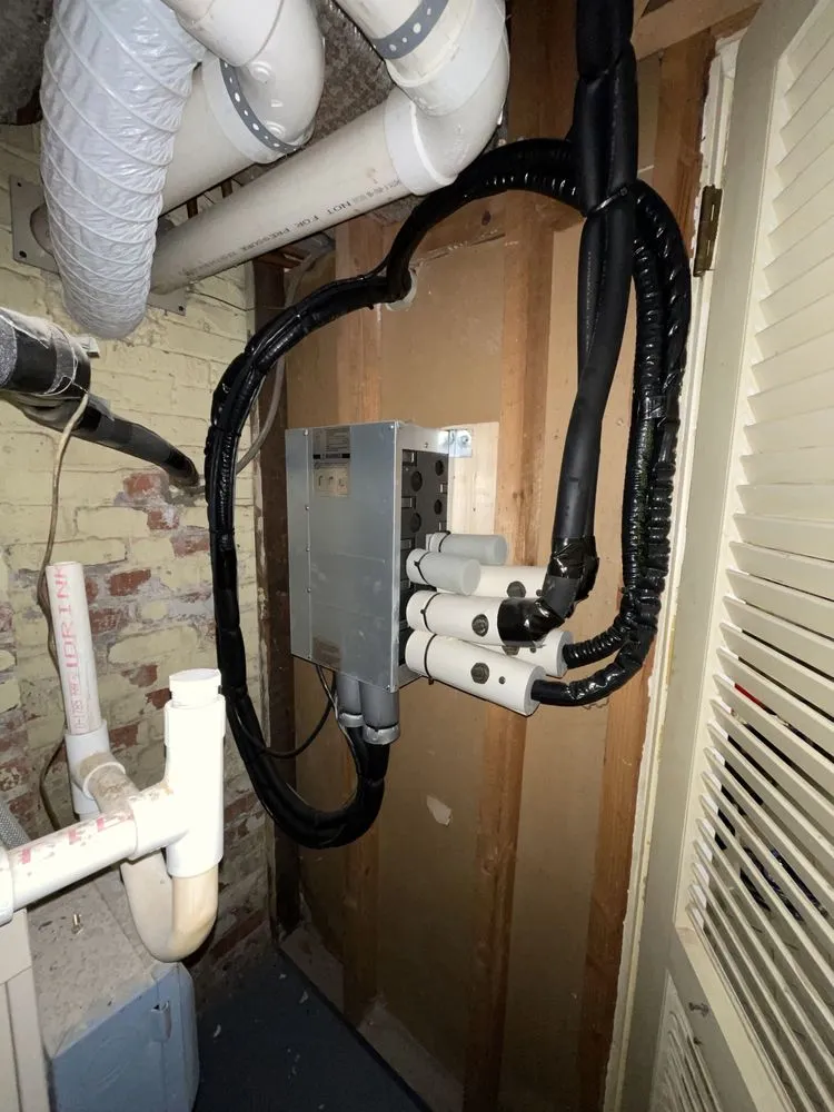 Slide of Veracity Services