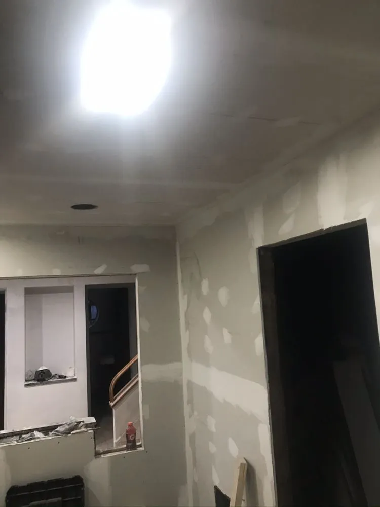 Emergency water heater service service in Detroit, MI - Versatile Handz Home Improvement