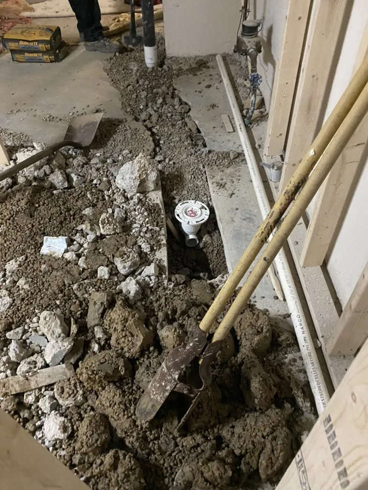 Reliable emergency plumbing for homes in Detroit, MI by Versatile Handz Home Improvement